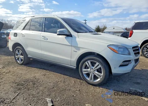 2012 Mercedes-Benz Ml 350 4Matic z USA, uszkodzony, nr VIN 4JGDA5HB6CA008650